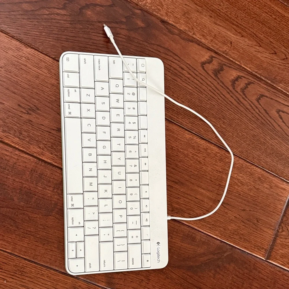 Logitech Sleek White USB Keyboard